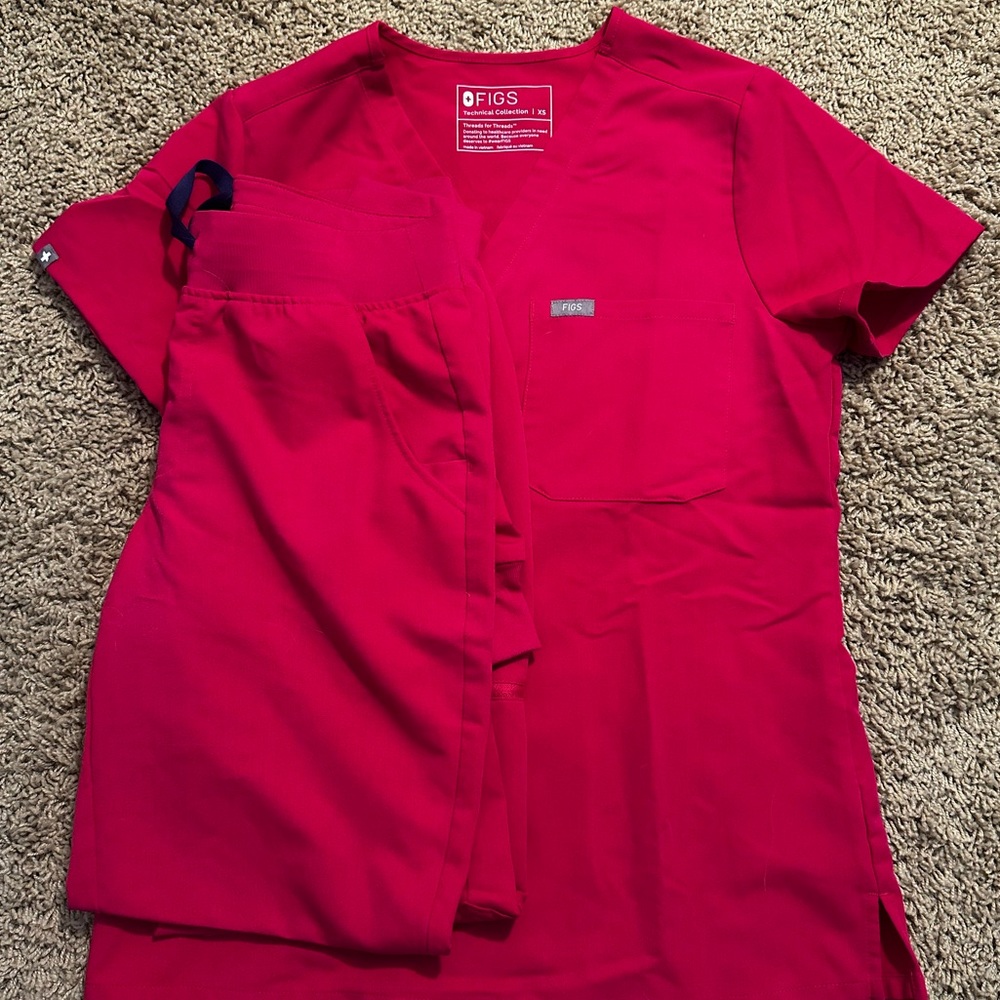 Hot Pink Figs Scrub Set with Jogger Pants